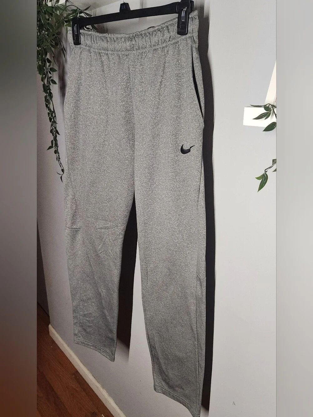 Nike Dri-FIT Athletic Straight Leg Pants Gray Mens Medium
